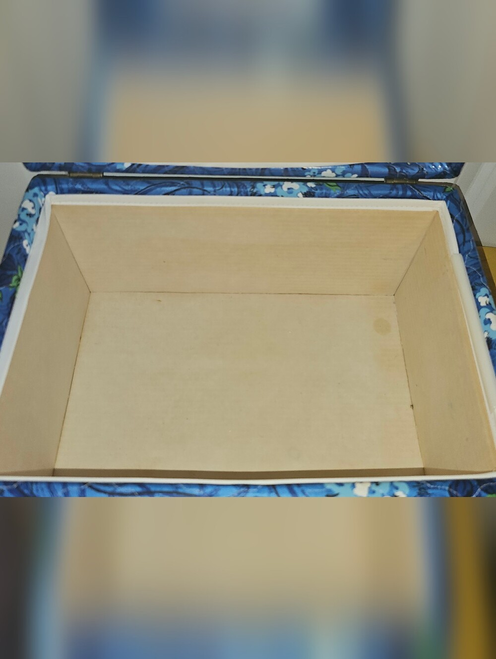 MID CENTURY Sewing Box - Picture 14 of 16